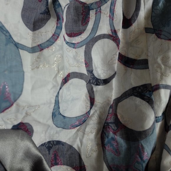 Sparkly Circle Pattern w Pearl Detail Dress - Picture 5 of 6